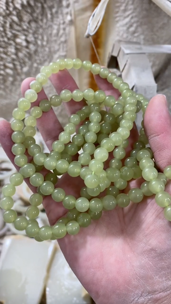 晴108颗卡8MM珠串  发一条