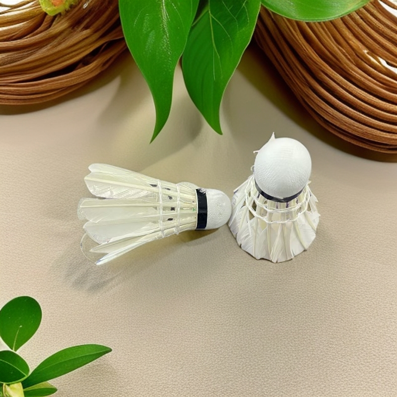  实用 耐打羽毛球