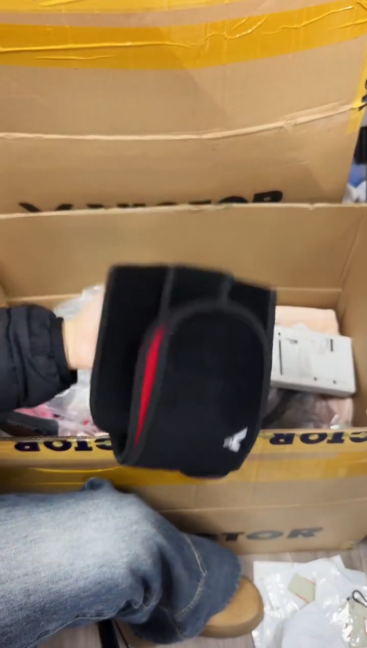 微瑕正品球拍球服球包     27  护腰