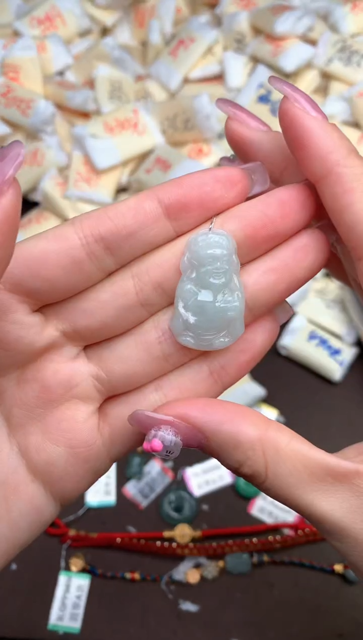 【闪购商品】翡翠挂件未镶嵌— 