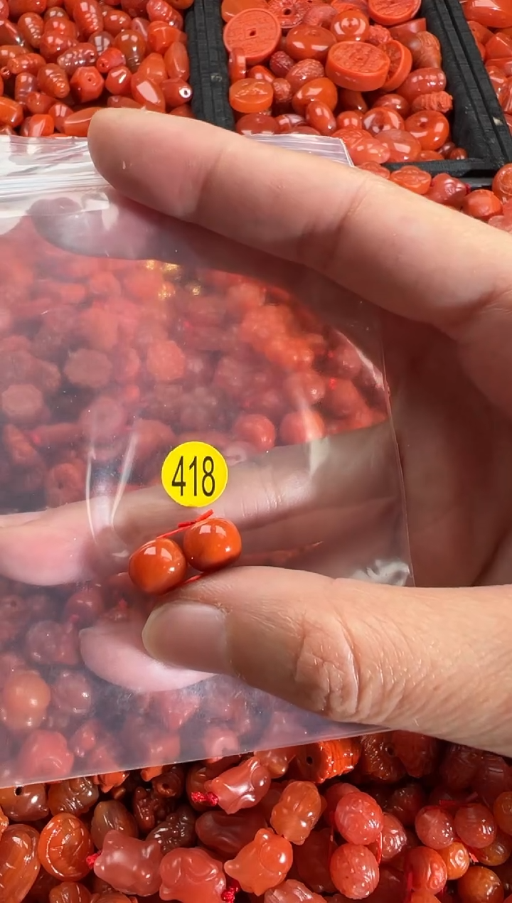 【闪购商品】南红玛瑙颈饰未镶嵌1