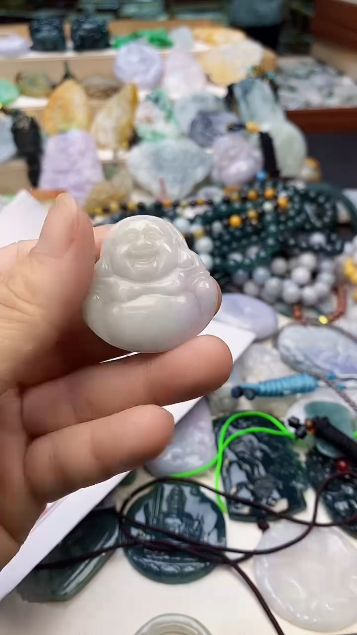 颈饰未镶嵌翡翠1