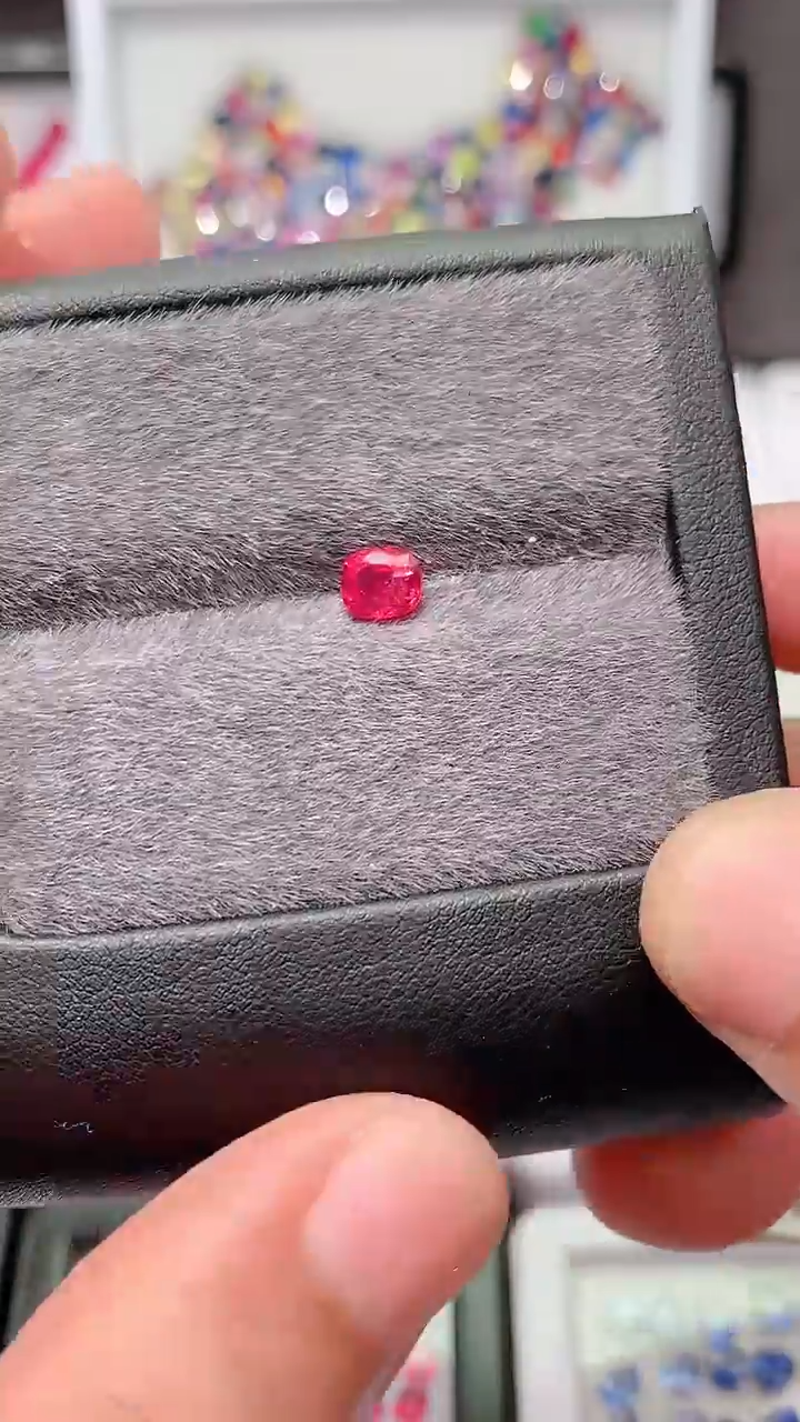 【闪购商品】尖晶石裸石未镶嵌0.75