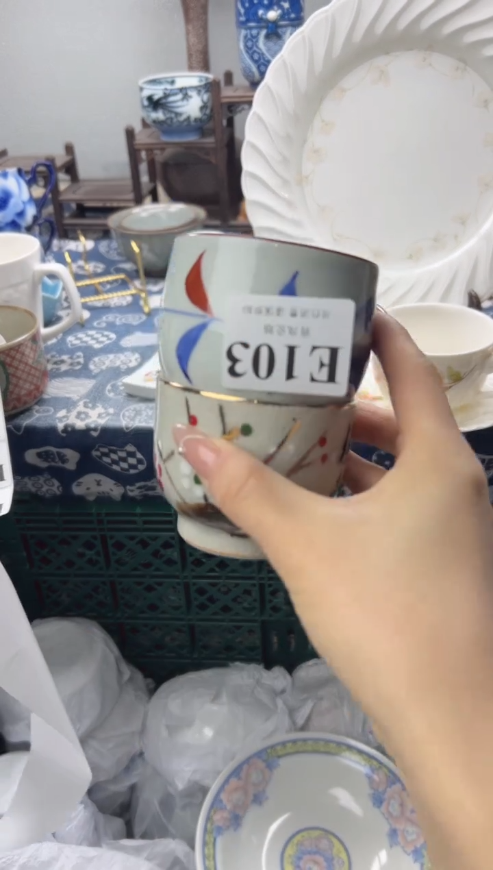 瓷片吴***姐  E103
