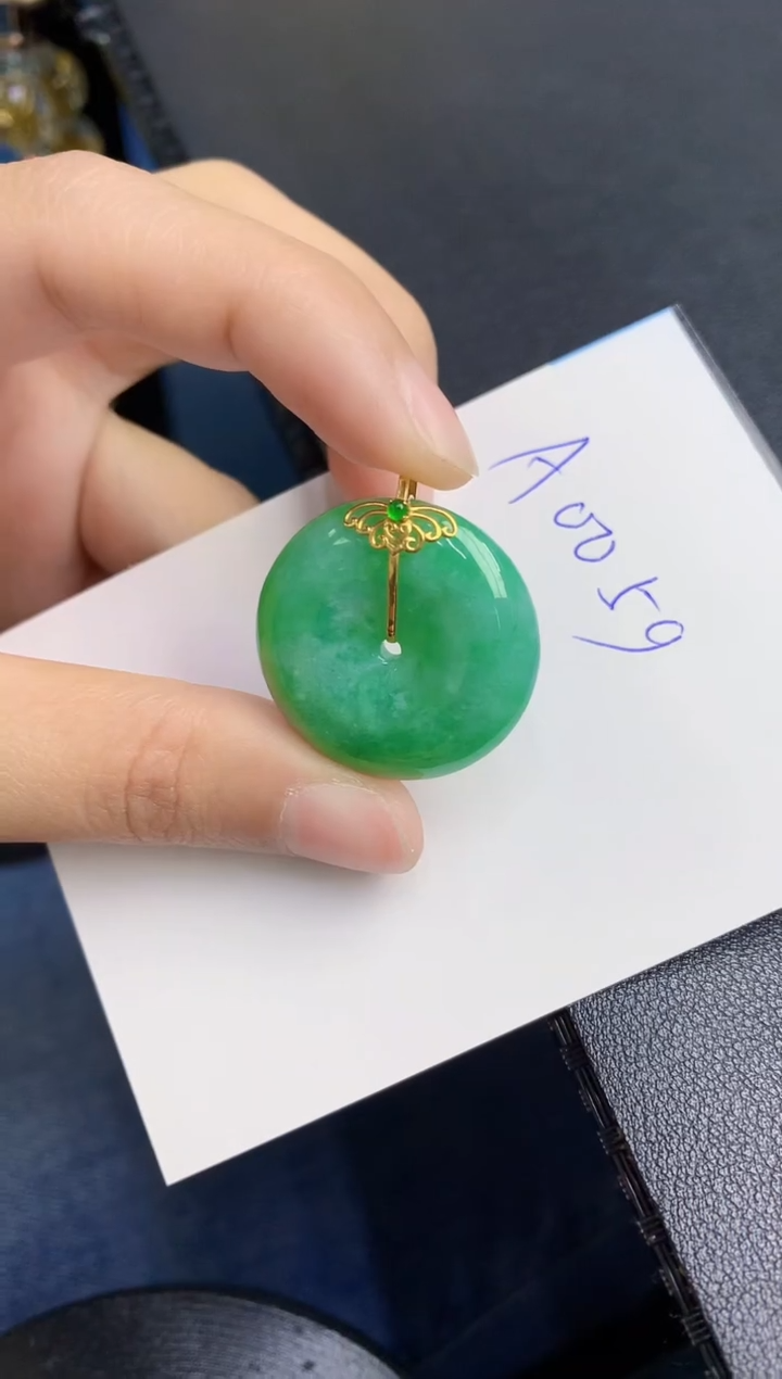 【闪购商品】翡翠颈饰18K金镶嵌00000000000