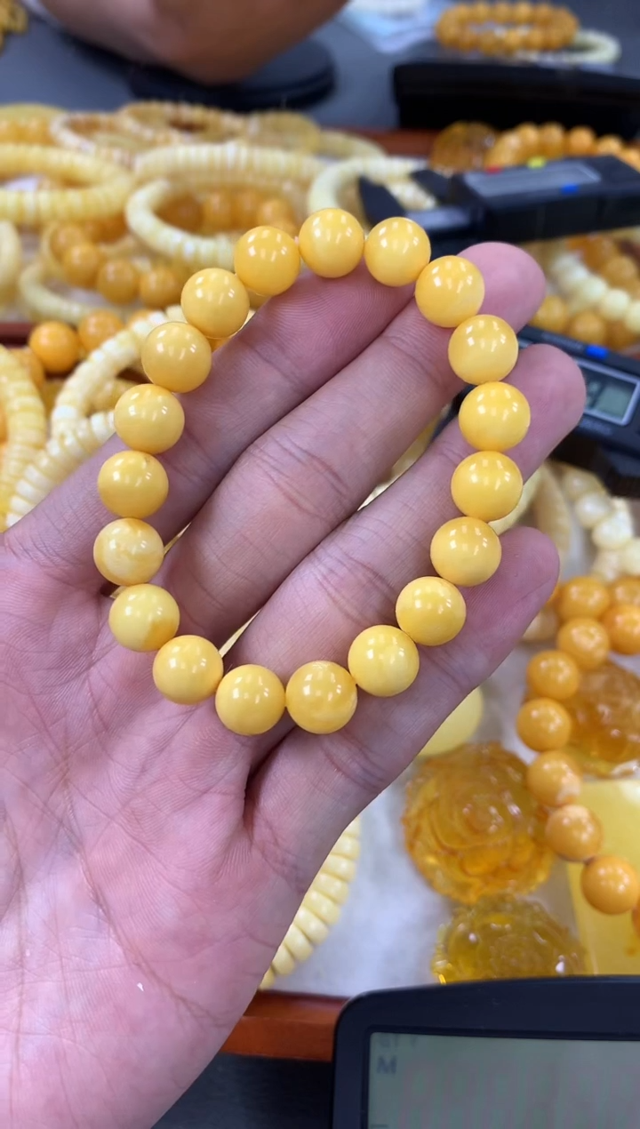 【闪购商品】琥珀裸石未镶嵌手串