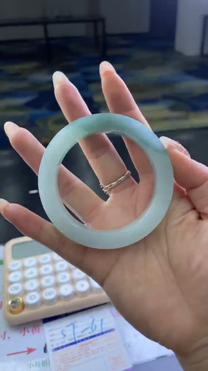 【闪购商品】定制翡翠手镯未镶嵌手镯