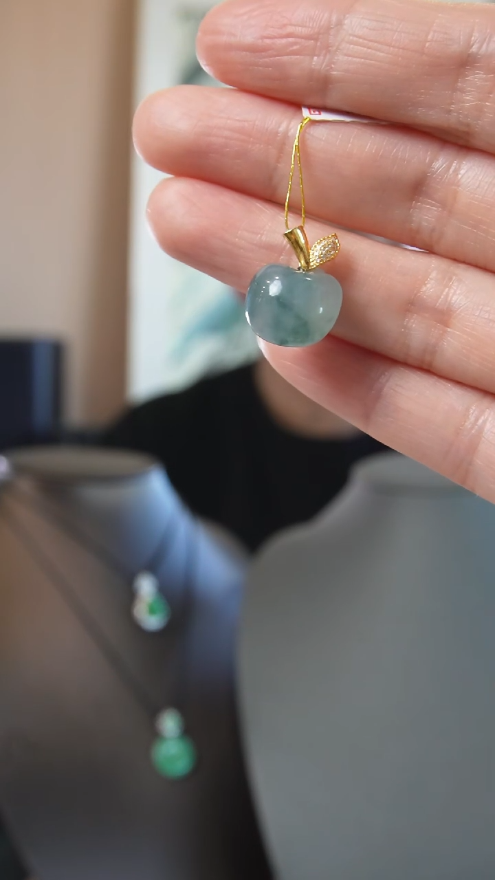 【闪购商品】翡翠颈饰18K金镶嵌天然缅甸翡翠吊坠