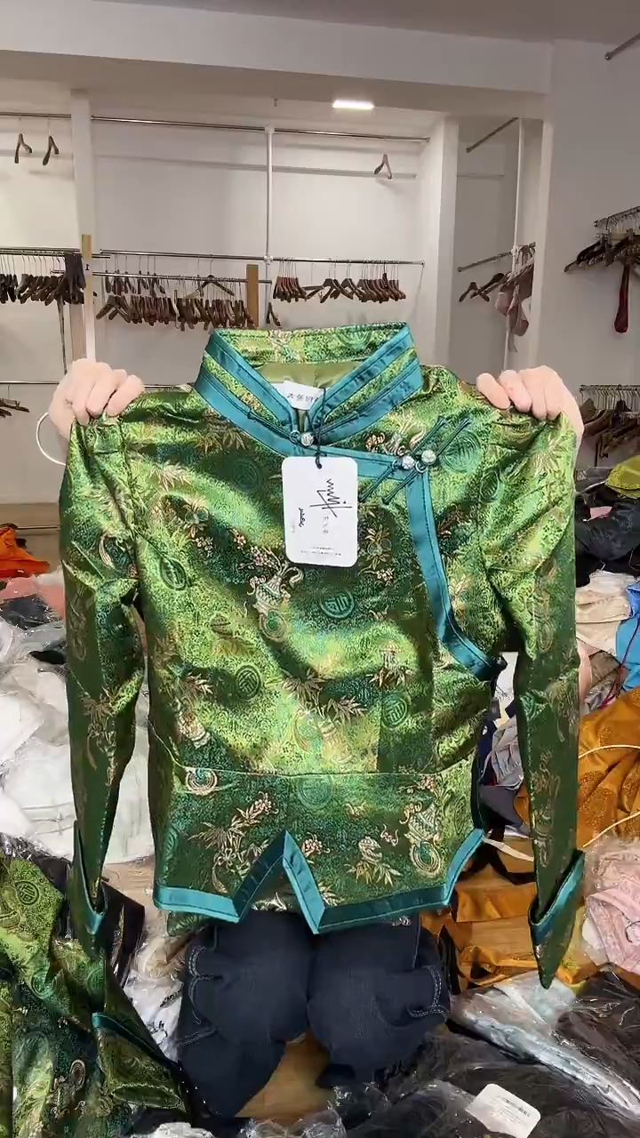 L码       110斤   外套