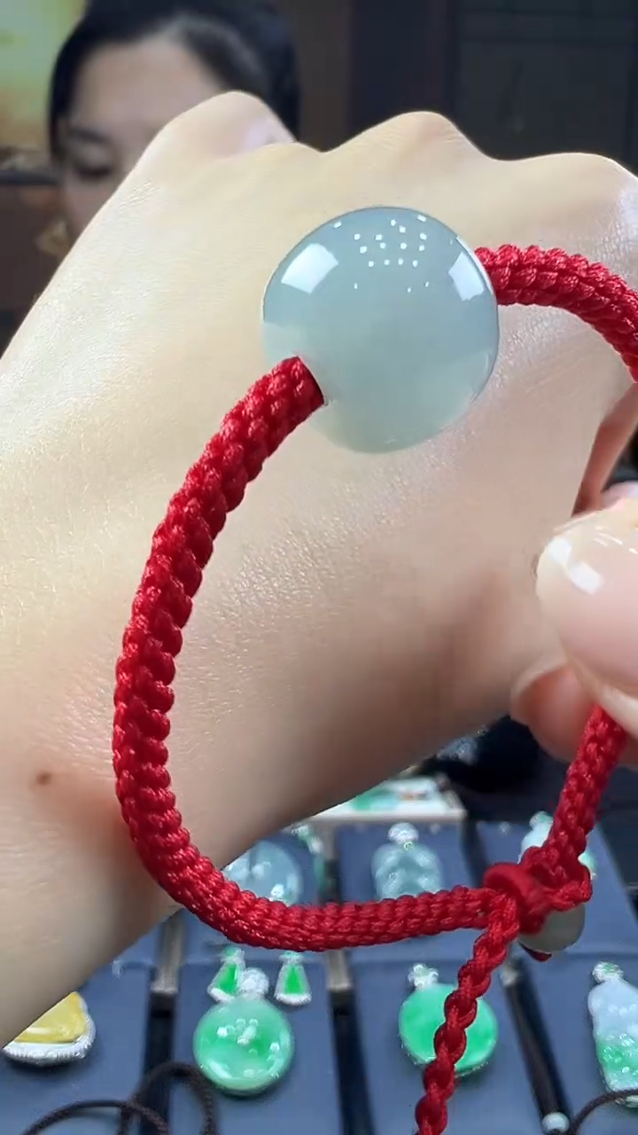 未镶嵌挂件翡翠手绳