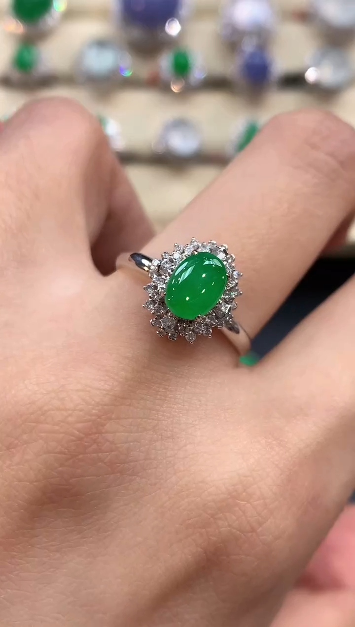 【闪购商品】翡翠戒指18K金镶嵌 B74          