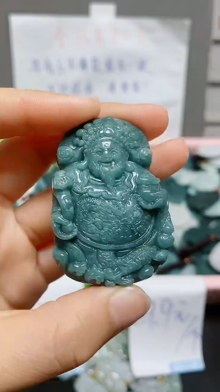 【闪购商品】翡翠颈饰未镶嵌天然翡翠A货