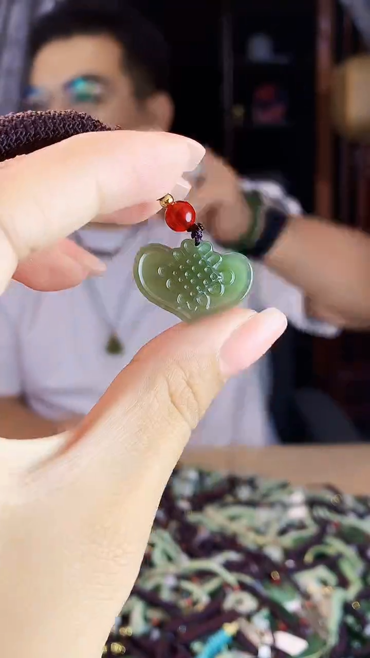 未镶嵌和田玉挂件多样性发货拍一发一