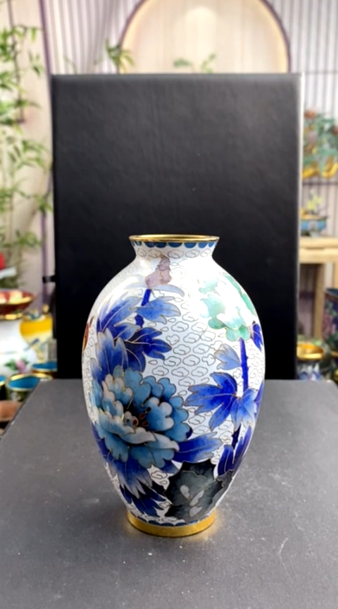 【闪购商品】非遗技艺 景泰蓝赏瓶白色