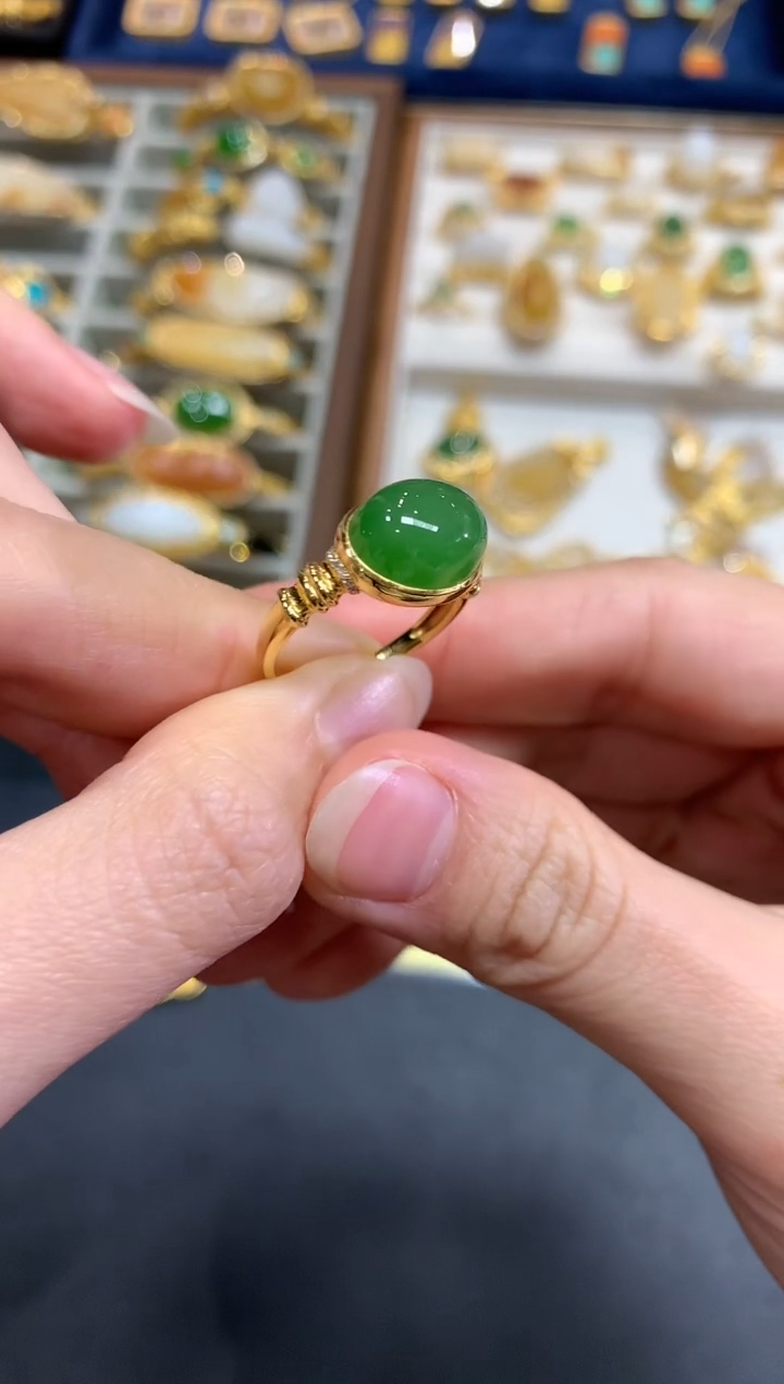 【闪购商品】和田玉戒指18K金镶嵌A761|4500