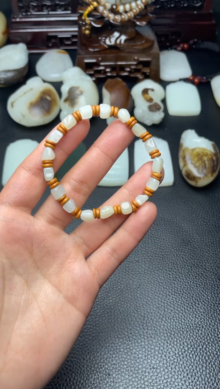 未镶嵌手链和田玉1