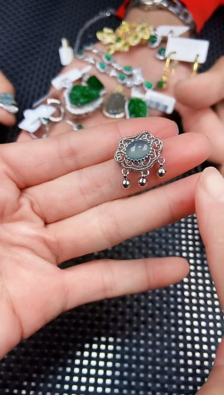 【闪购商品】翡翠吊坠(不含链)未镶嵌111111111
