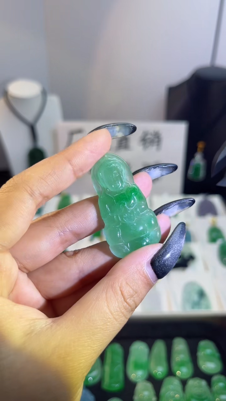 【闪购商品】翡翠手串未镶嵌翡翠颈饰未镶嵌天然翡翠吊坠