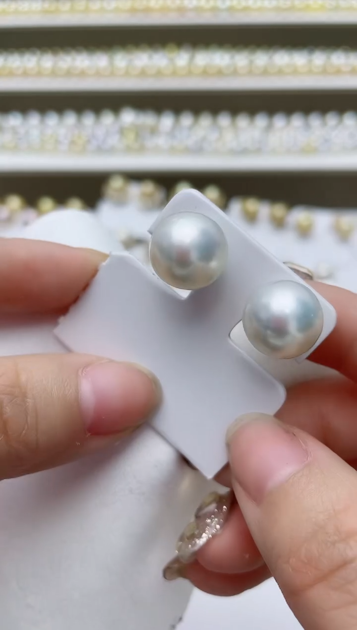 【闪购商品】海水珍珠耳饰18K金镶嵌A120