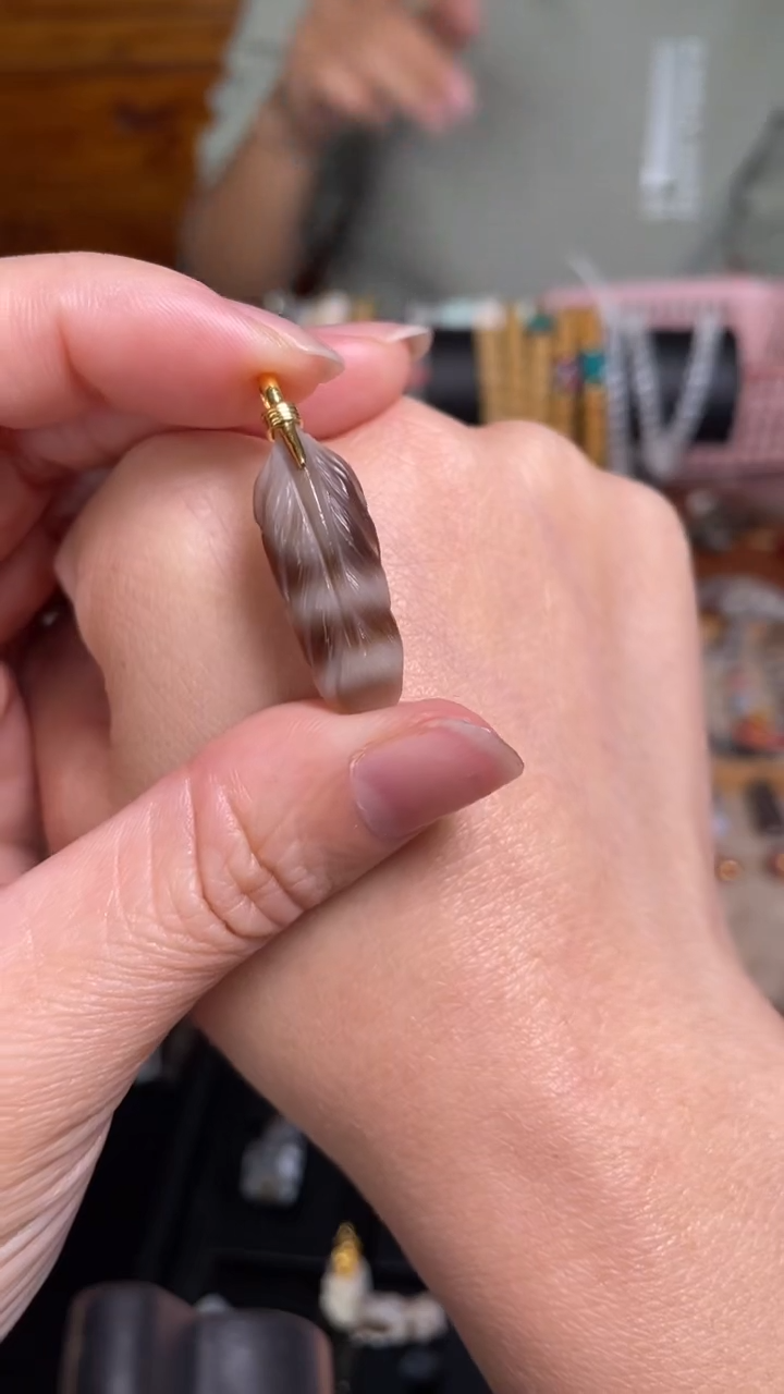 【闪购商品】玛瑙/玉髓颈饰18K金镶嵌玛瑙饰品121