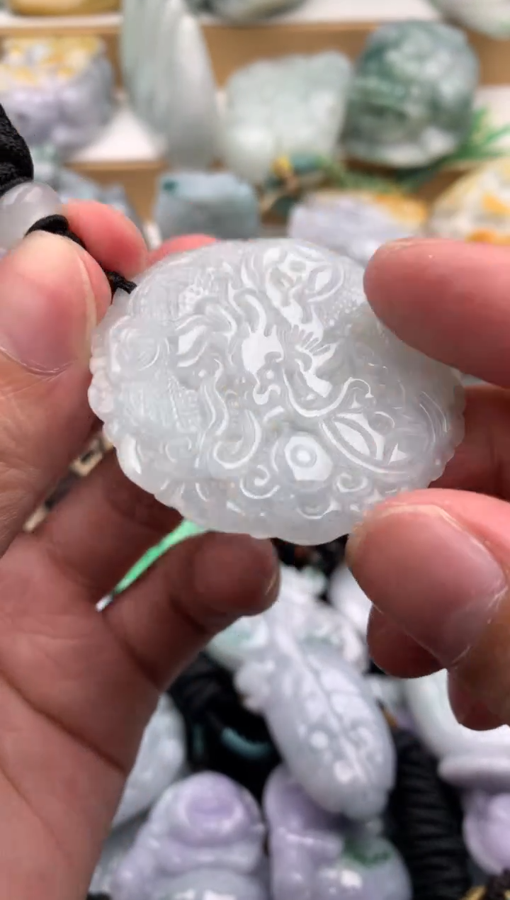 吊坠(不含链)未镶嵌翡翠1