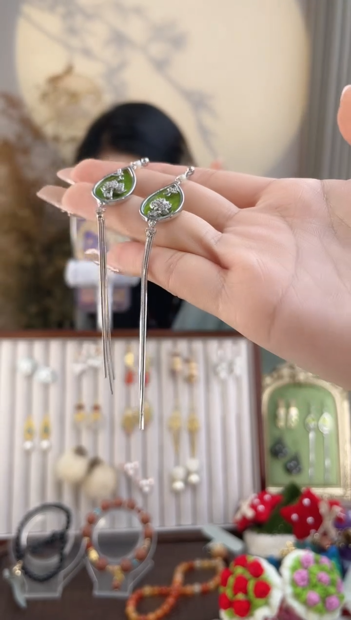 铜合金925银无绿叶水滴流苏耳钉