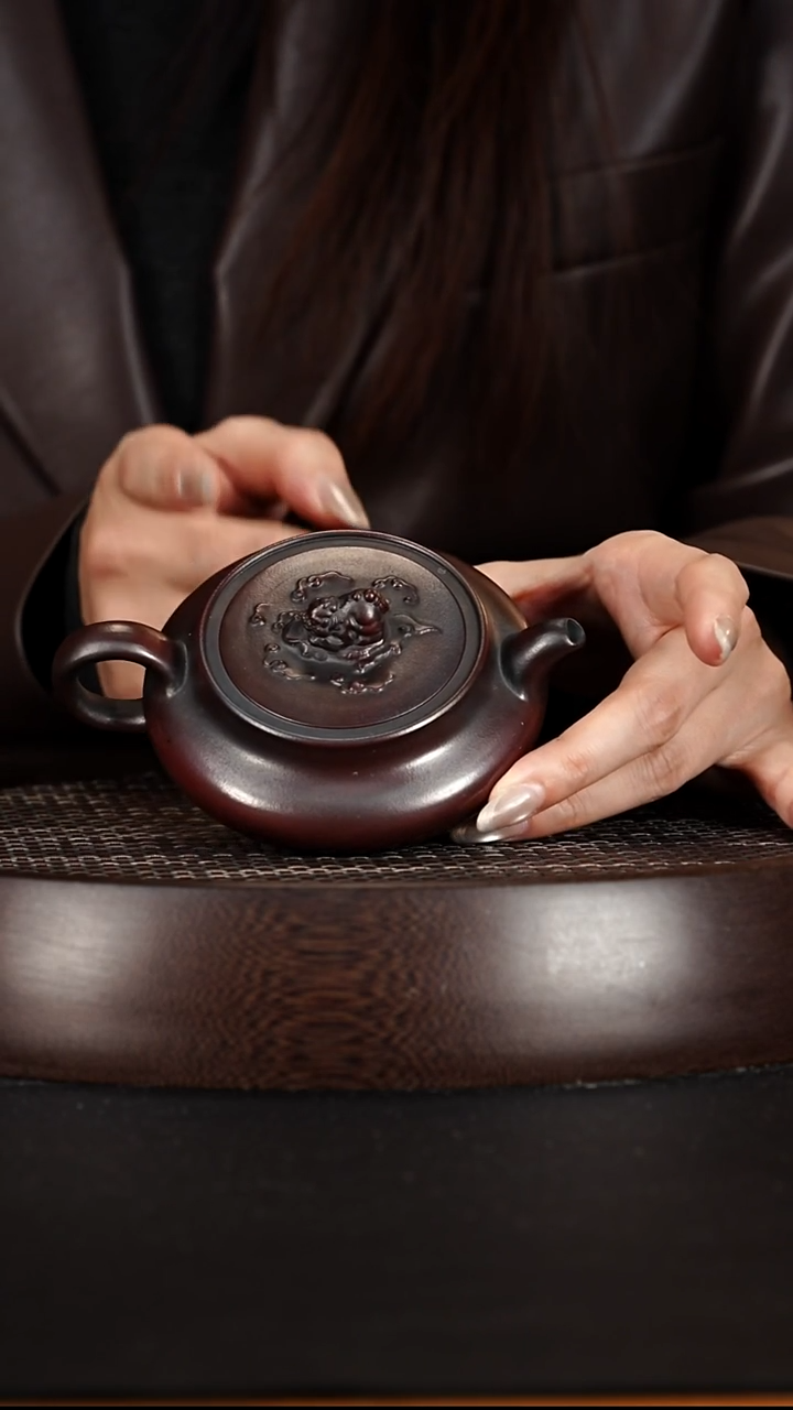 茶壶紫砂宜兴紫砂壶铁血红砂柴烧桑盘240cc