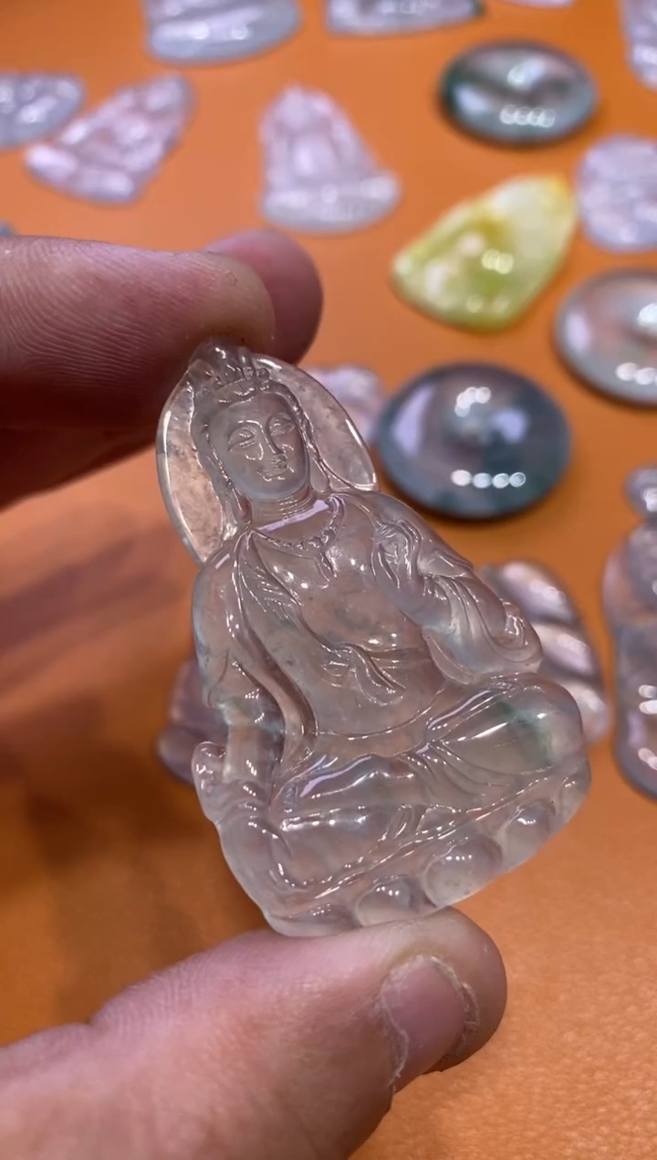 【闪购商品】翡翠吊坠(不含链)未镶嵌观音6500