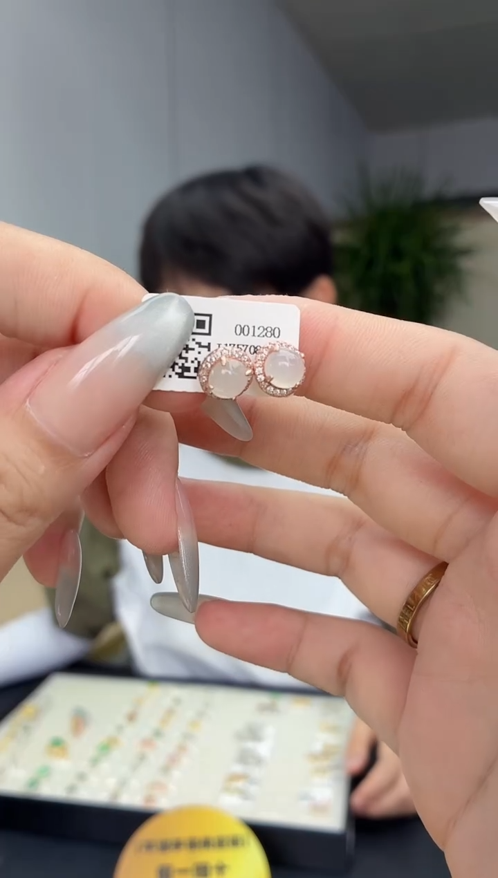 颈饰银S925镶嵌翡翠111111111111