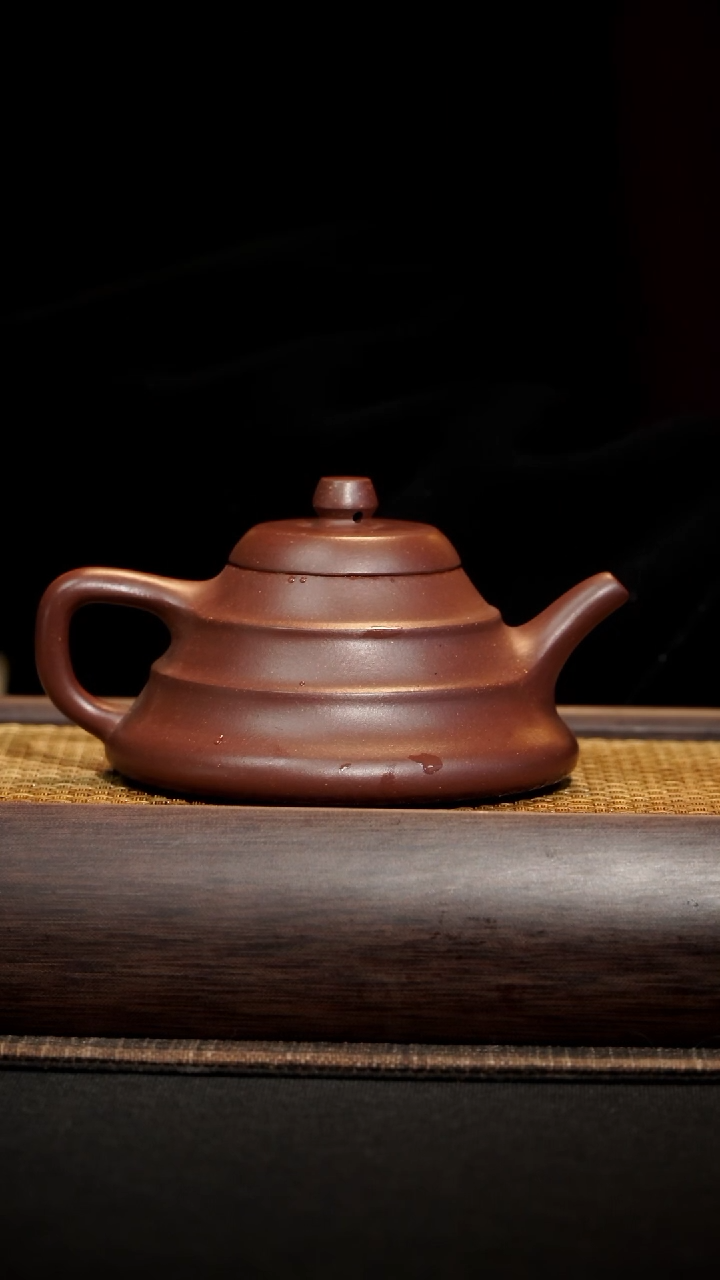 【闪购商品】紫砂茶壶宝塔石瓢紫泥210毫升