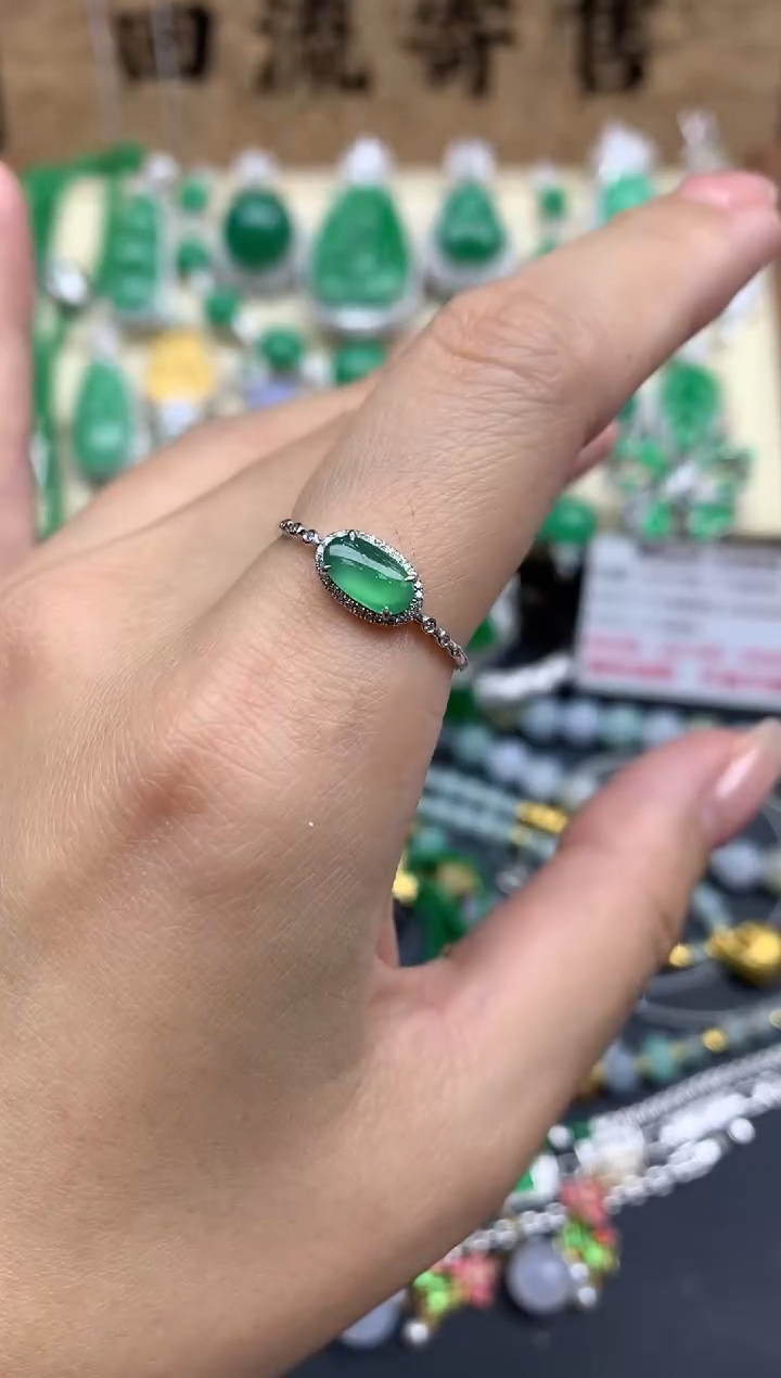 【闪购商品】翡翠戒指18K金镶嵌377-中国好珍宝