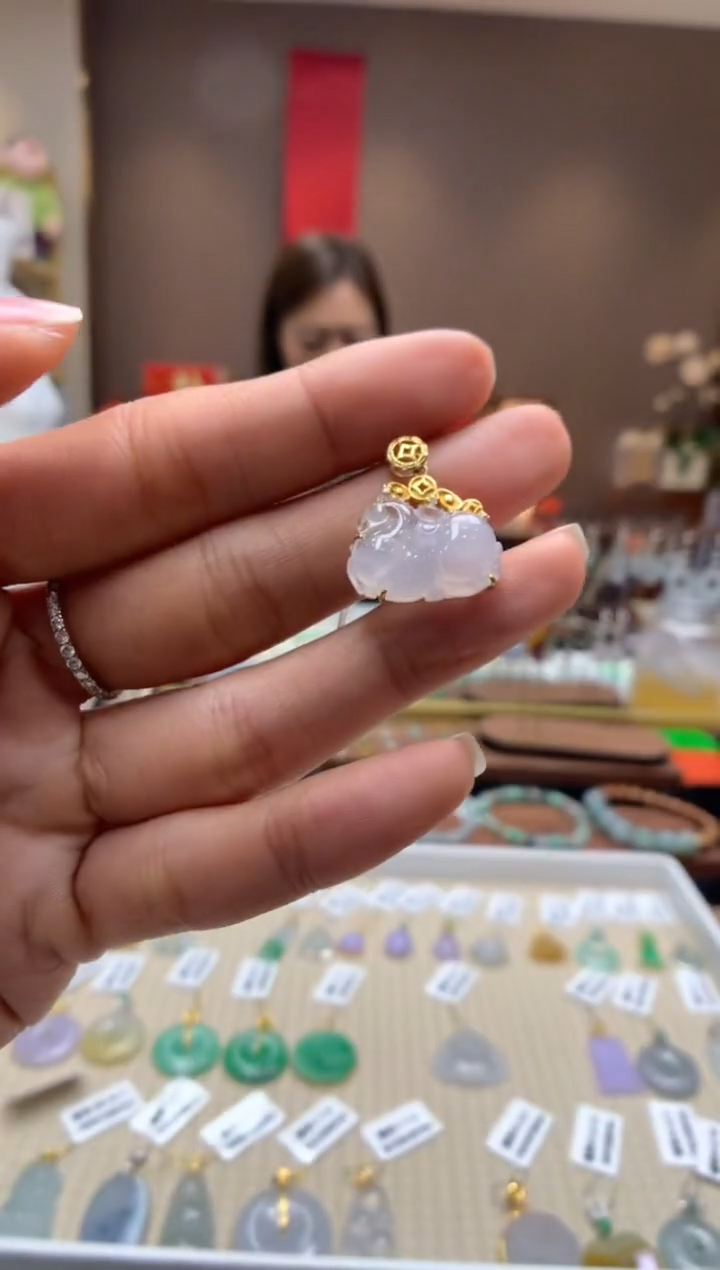 【闪购商品】翡翠颈饰18K金镶嵌马