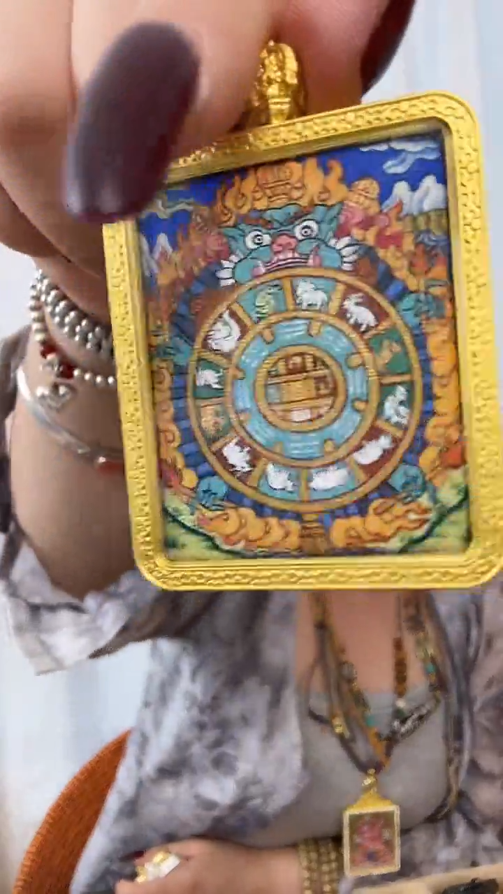 吊坠九宫-热贡纯手绘唐卡