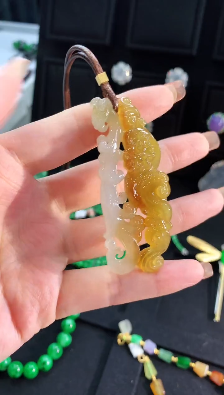 【闪购商品】翡翠颈饰未镶嵌吊坠