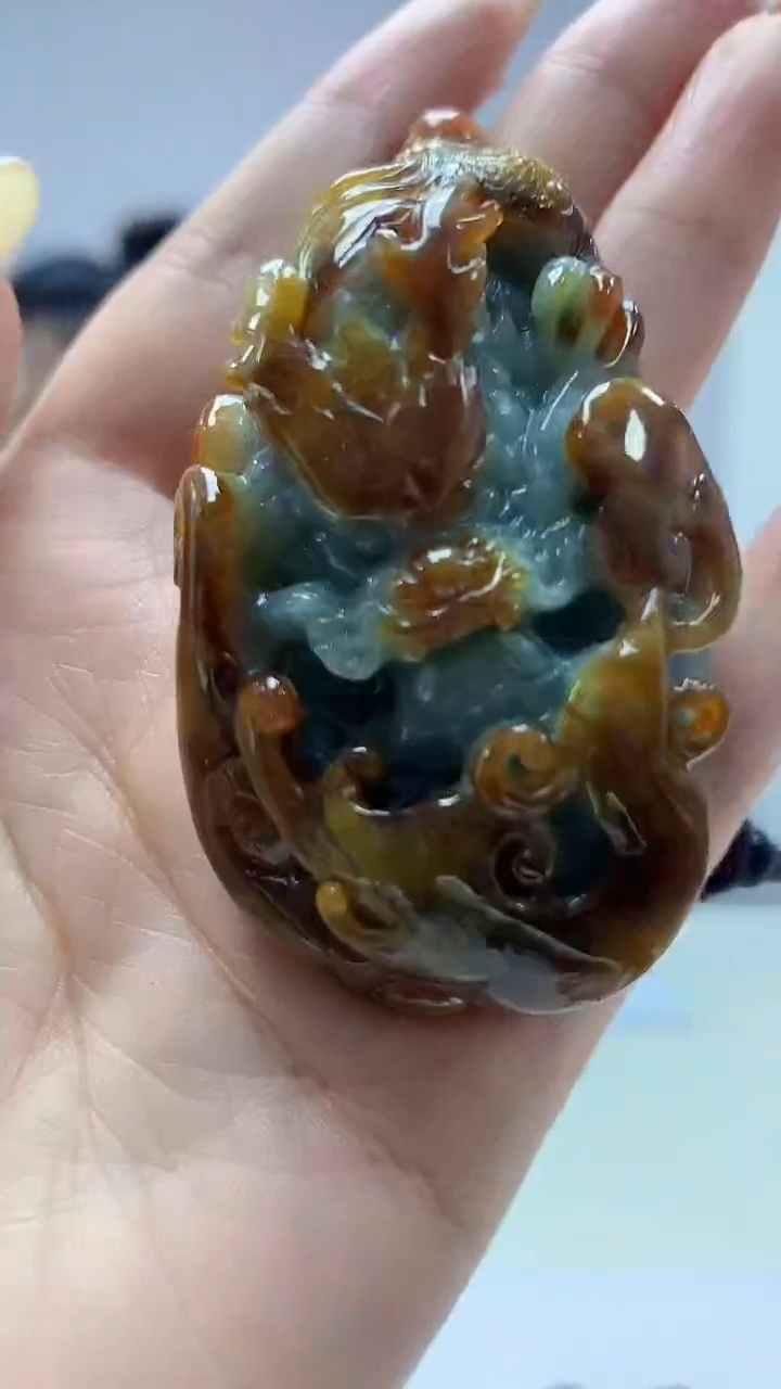 【闪购商品】定制翡翠未镶嵌4902DD-毛货挂件75