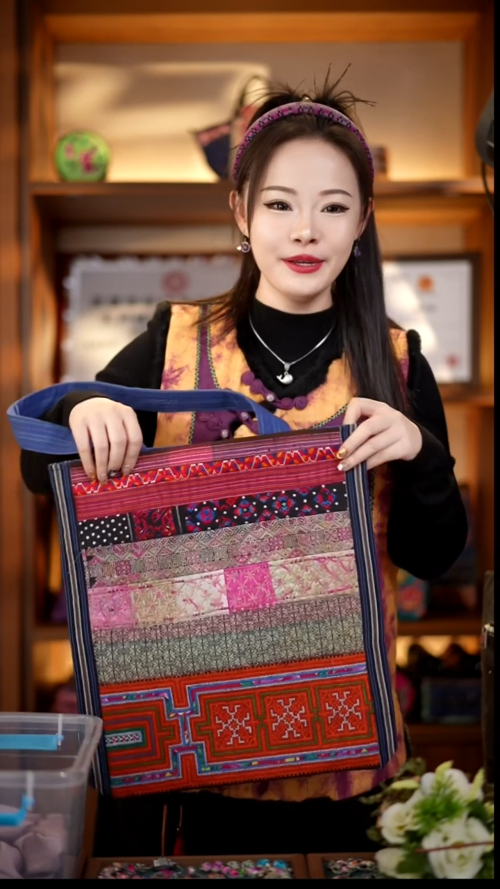 织绣私人定制苗族手工Z9579