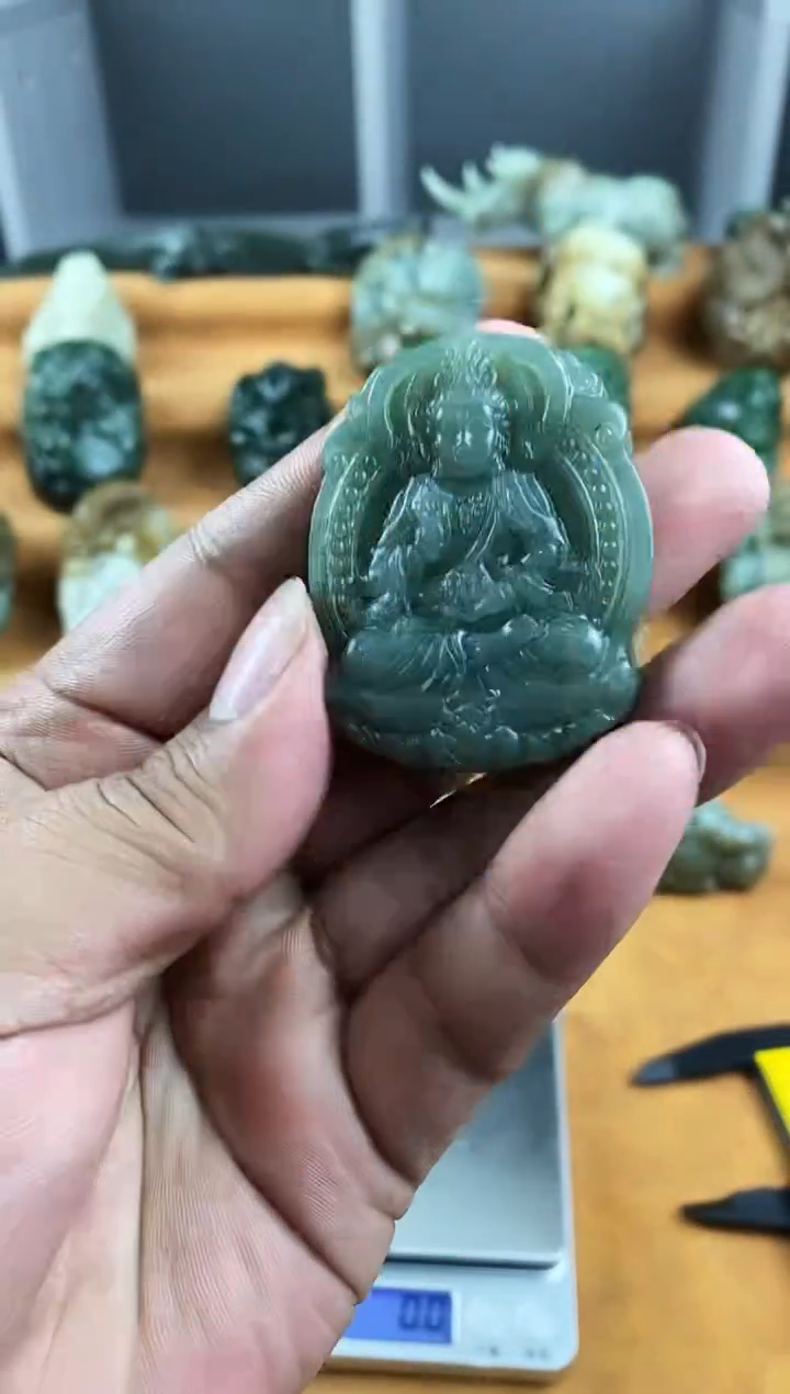 未镶嵌和田玉把件1