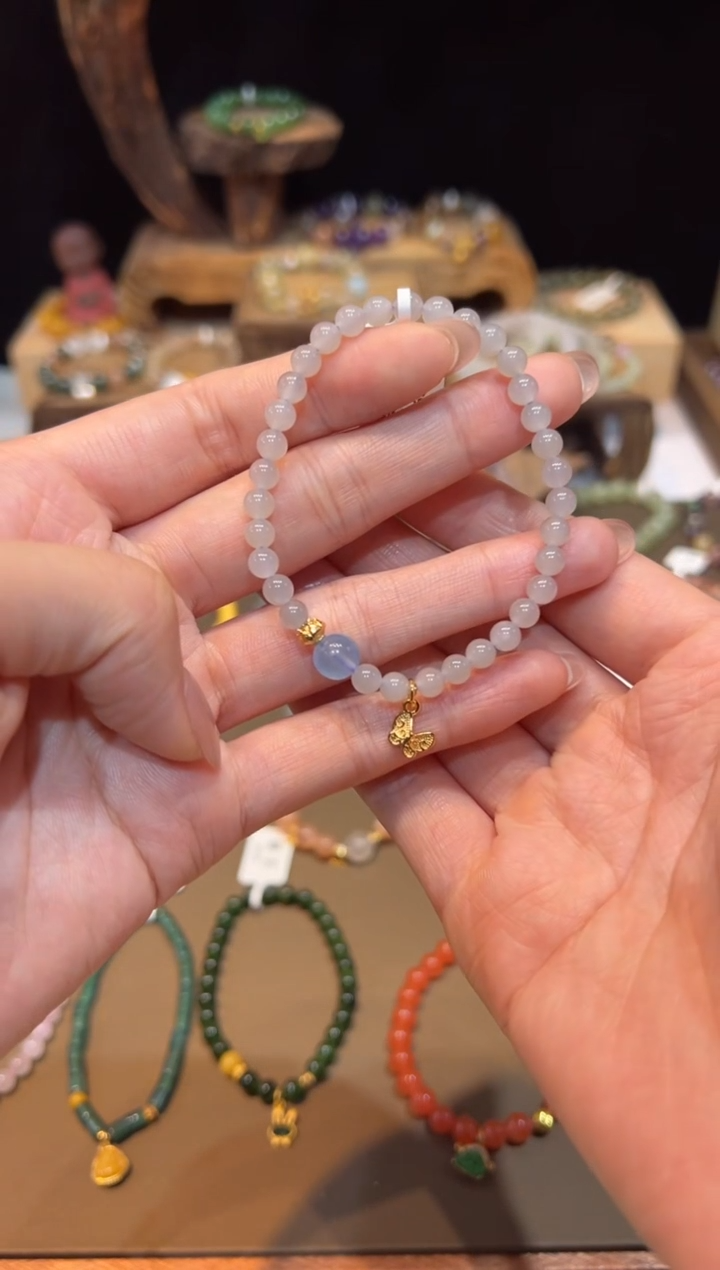 手饰和田玉未镶嵌手饰@@A6631