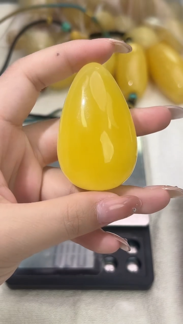 裸石琥珀未镶嵌琥珀蜜蜡吊坠