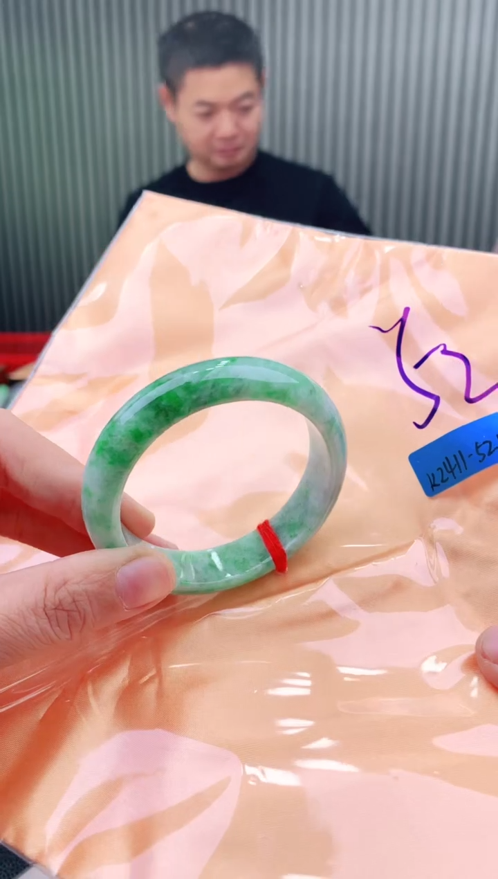 未镶嵌手镯翡翠52