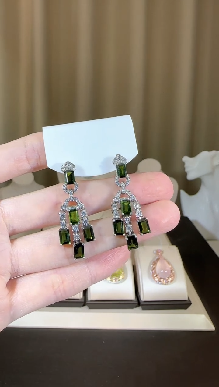 【闪购商品】透辉石耳坠银S925镶嵌设计款