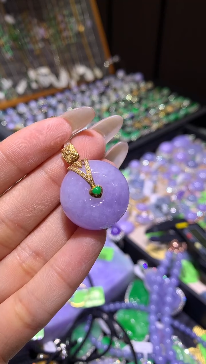 【闪购商品】翡翠吊坠(不含链)18K金镶嵌扣子