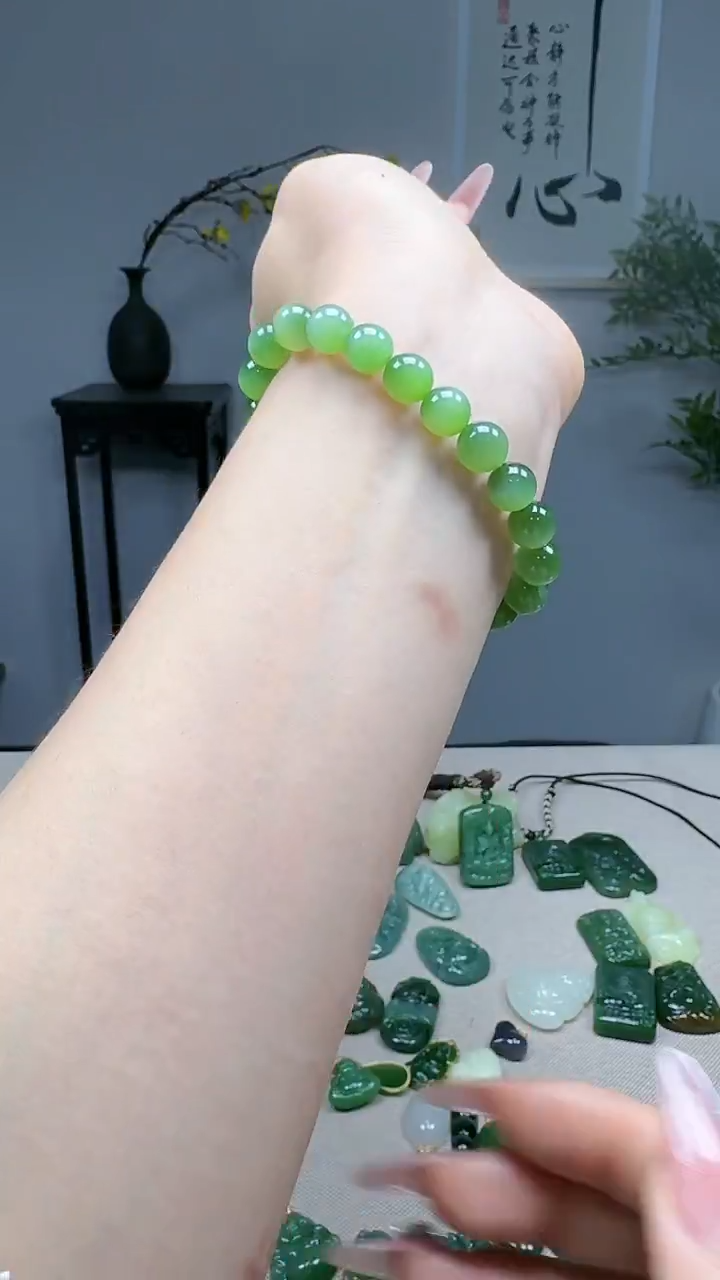 未镶嵌和田玉挂件10