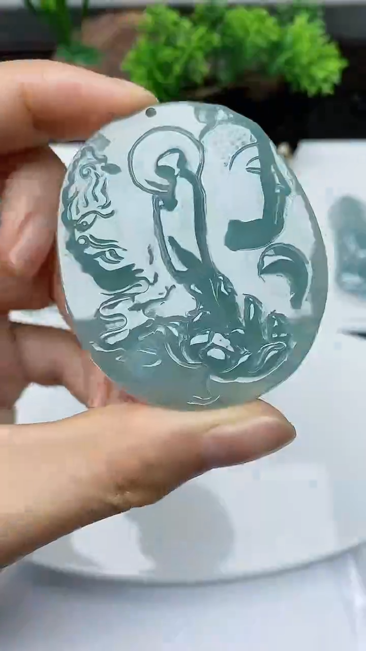 【闪购商品】翡翠颈饰未镶嵌