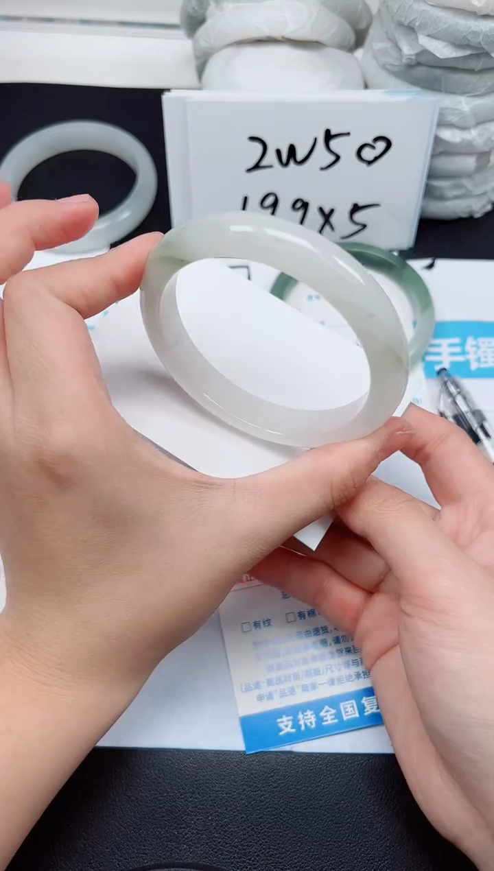 【闪购商品】石英质玉手镯未镶嵌G271-62