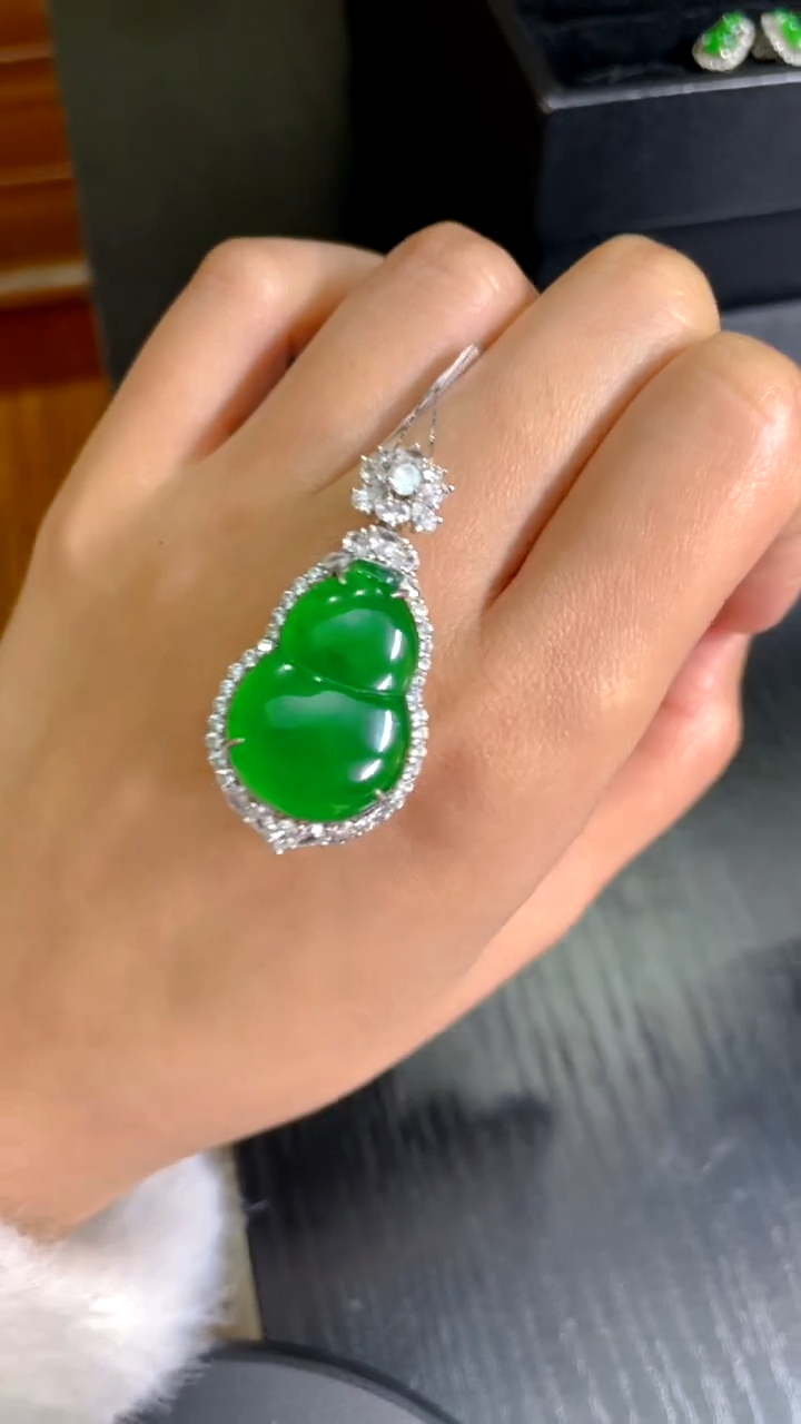 【闪购商品】翡翠吊坠(不含链)银S925镶嵌吊坠