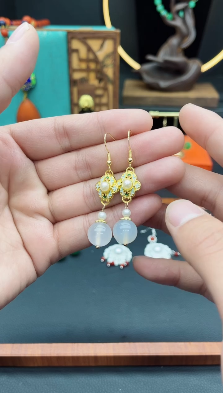 【闪购商品】玛瑙/玉髓耳钉银S925镶嵌325000