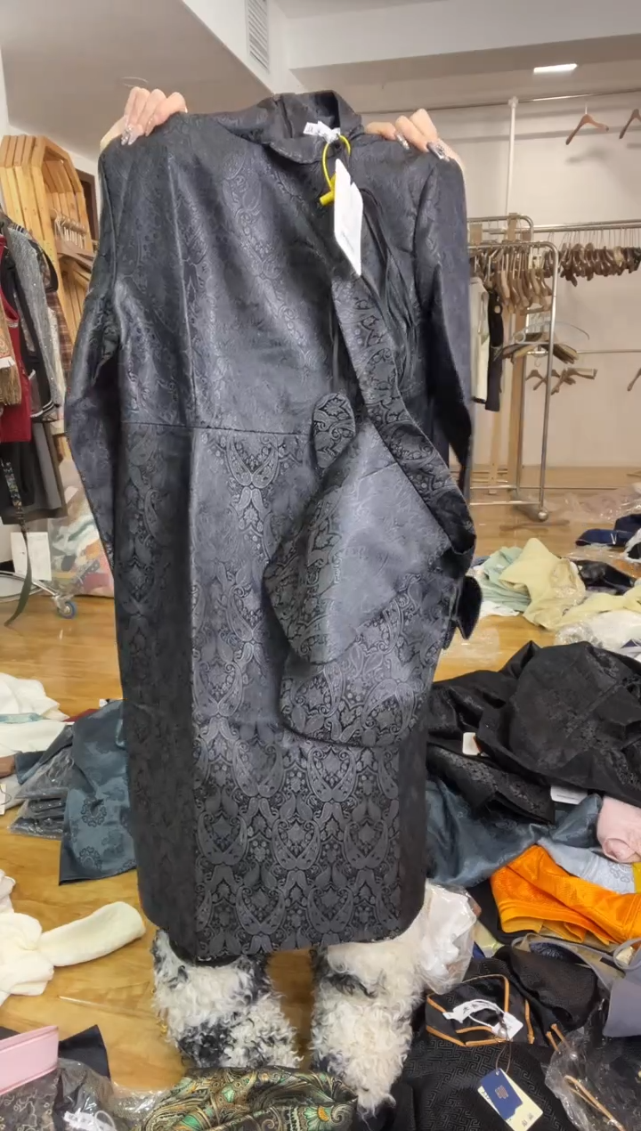 XL码      115-125斤   裙子  全黑