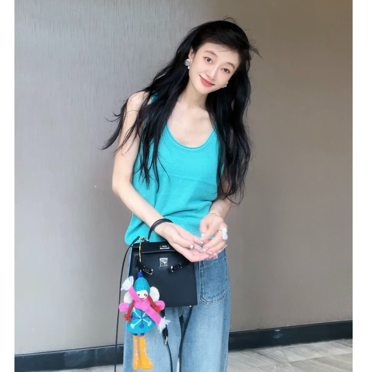 2025早春新款天丝亚麻U领性感背心 无袖显瘦背心春夏季黑色气质