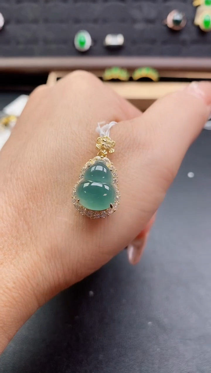 吊坠(赠链)银S925镶嵌翡翠1